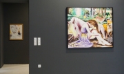 "Art Is A Remedy" Ausstellungsansicht Gemälde hinten links von Peter Doherty, Gemälde rechts vorne von Anna Borowy