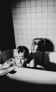 Jose Girl -She-Her- 35 mm film photography 60 x 40 cm 340 g Edition von 5