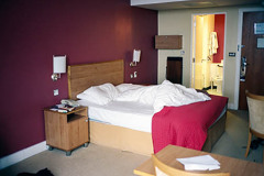 -July 2009 Dublin- Belichtung auf Fuji Crystal Archive Professional DPII Fotopapier 10 x 15 cm Edition von 3 -July 2009 Dublin- Belichtung auf Fuji Crystal Archive Professional DPII Fotopapier 10 x 15 cm Edition von 3