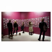 Jose Girl und Nick Zinner janinebeangallery Foto von Karl Hans Haschke