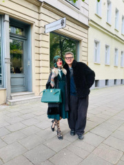 Jose Girl und Nick Zinner janinebeangallery Foto von Rolf Scheider