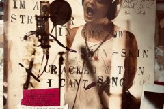 PETER DOHERTY „I‘m a Stranger in my Own Skin“ Mixed Media auf Glas / mixed media on glass 45,6 x 36,7 cm 2015 / 2016