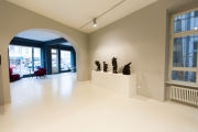 Power Tussle Serie in den Räumen der janinebeangallery